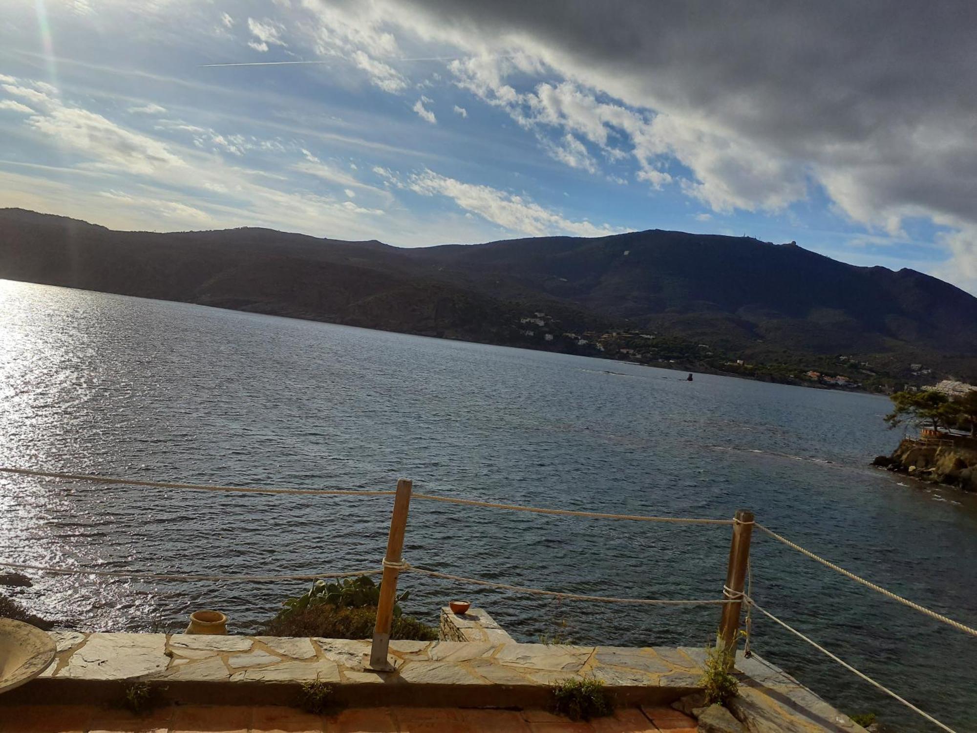 Isla Privada En Cadaques De Ensueno Con 11 Habitaciones Dobles Con Bano Privado Y Piscina Exteriör bild